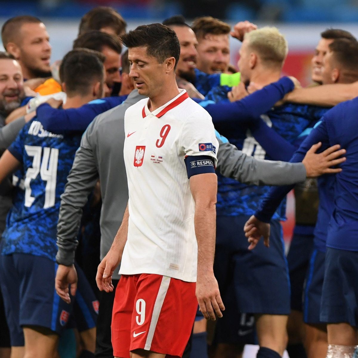 euro 2020 - lewandowski dan poland pulang awal