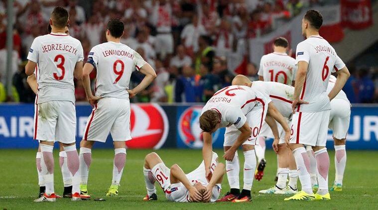 euro 2020 - lewandowski dan poland pulang awal