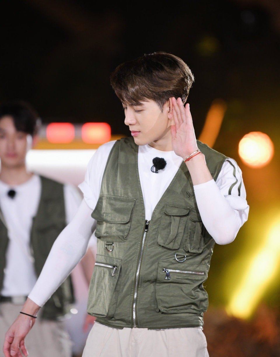 《奔跑吧》王嘉尔挑战「悬崖秋千」❗️主动接受惩罚man爆啊🔥