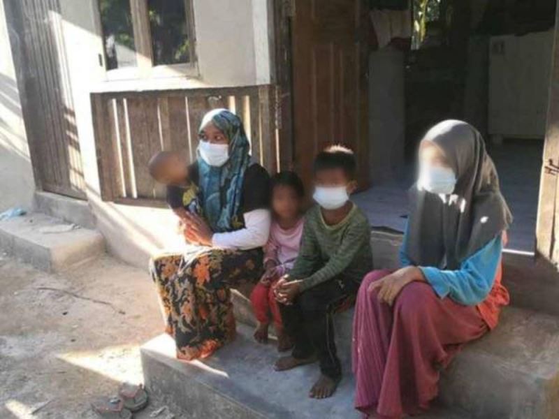 friends band together to help woman who had to find chicken skin and leftovers to feed her family