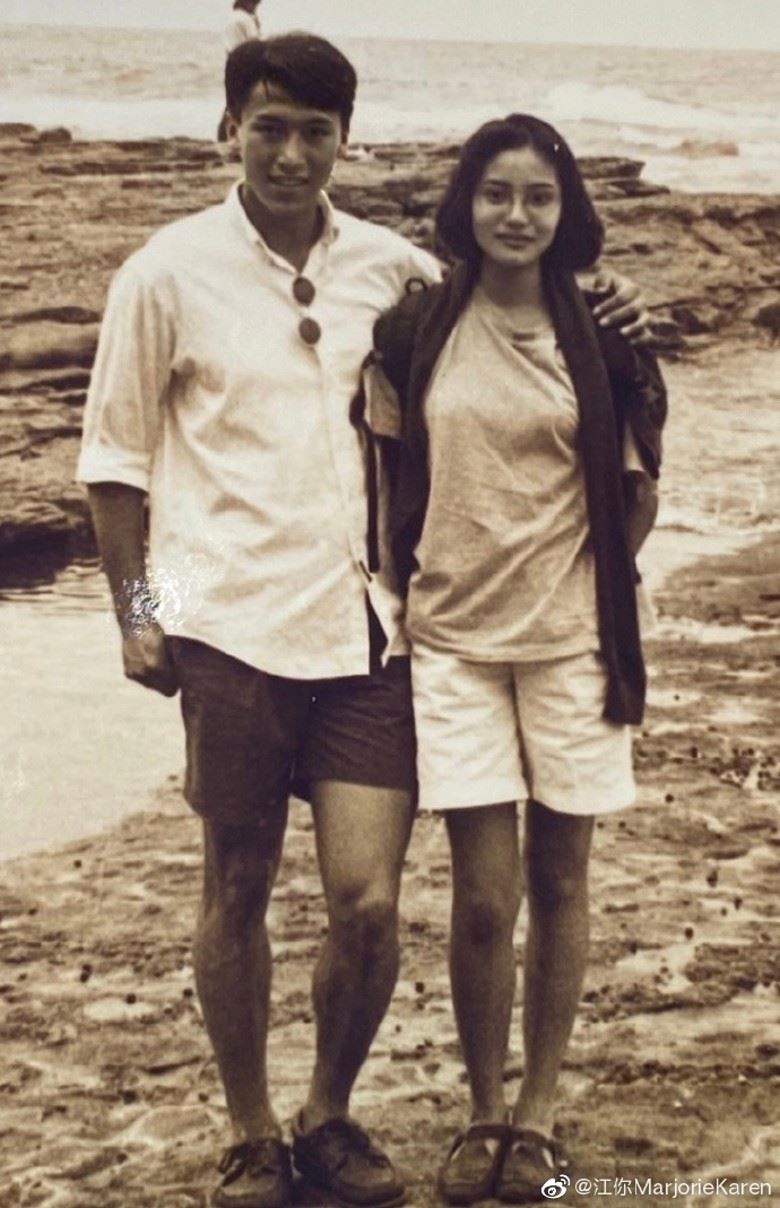 马德钟和老婆庆祝结婚28周年❗️零走样oppa当之无愧❤️