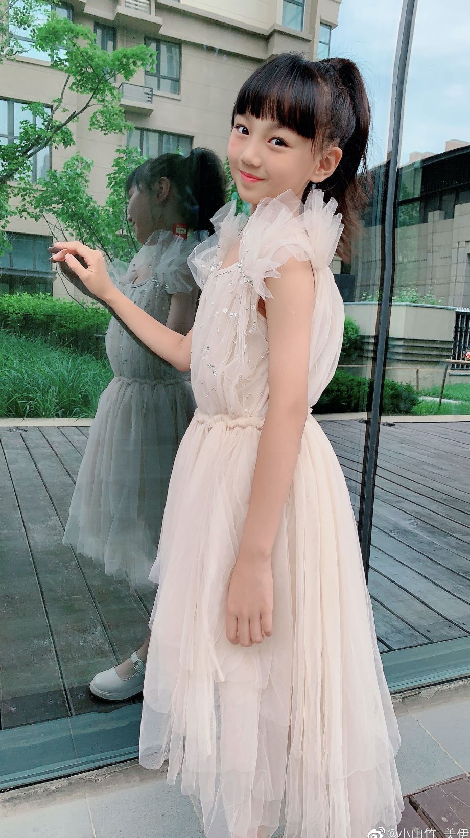 【多图】《爸爸去哪儿5》小山竹长大了❗️9岁美得像小公主啊❤️