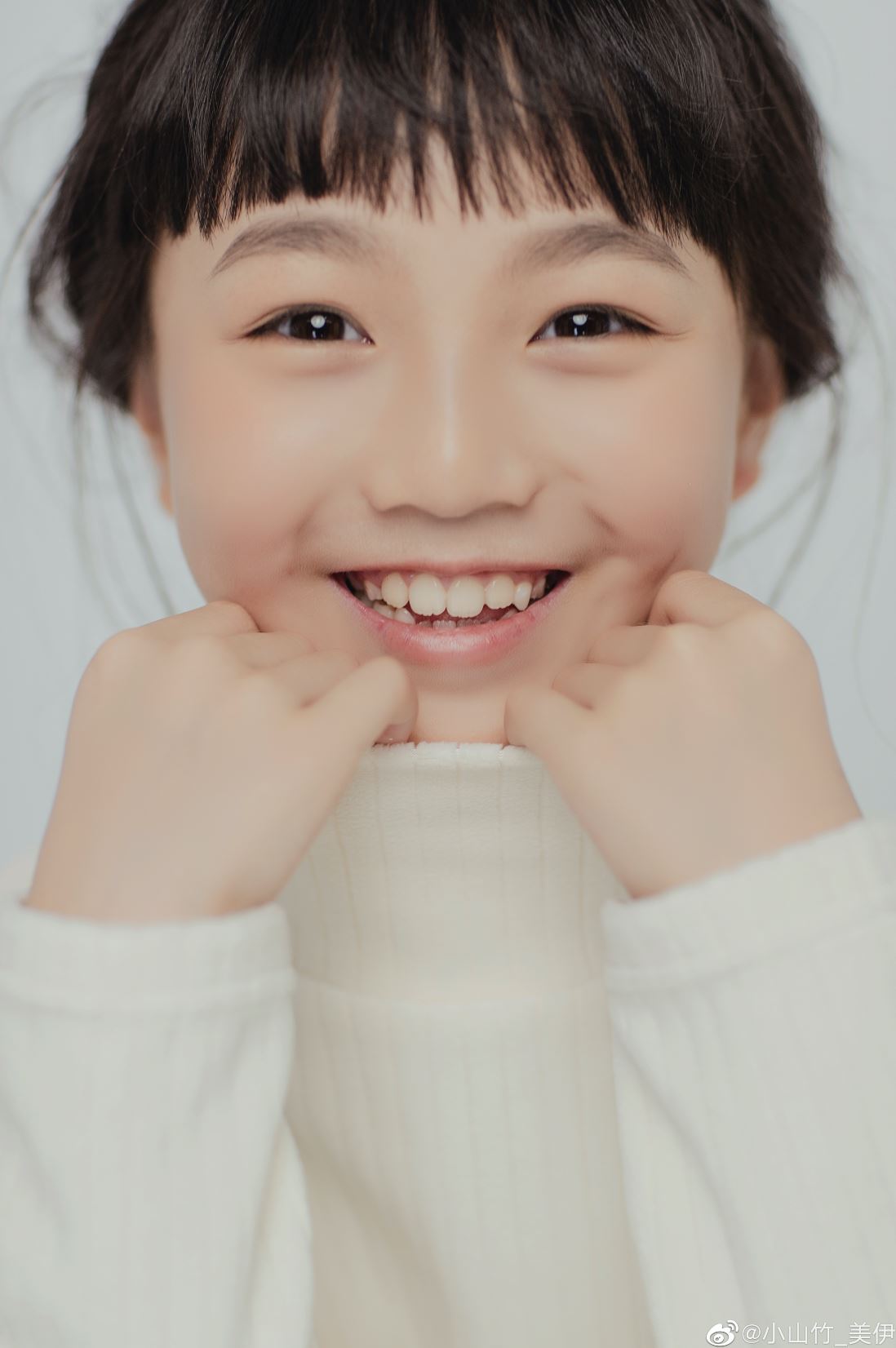 【多图】《爸爸去哪儿5》小山竹长大了❗️9岁美得像小公主啊❤️