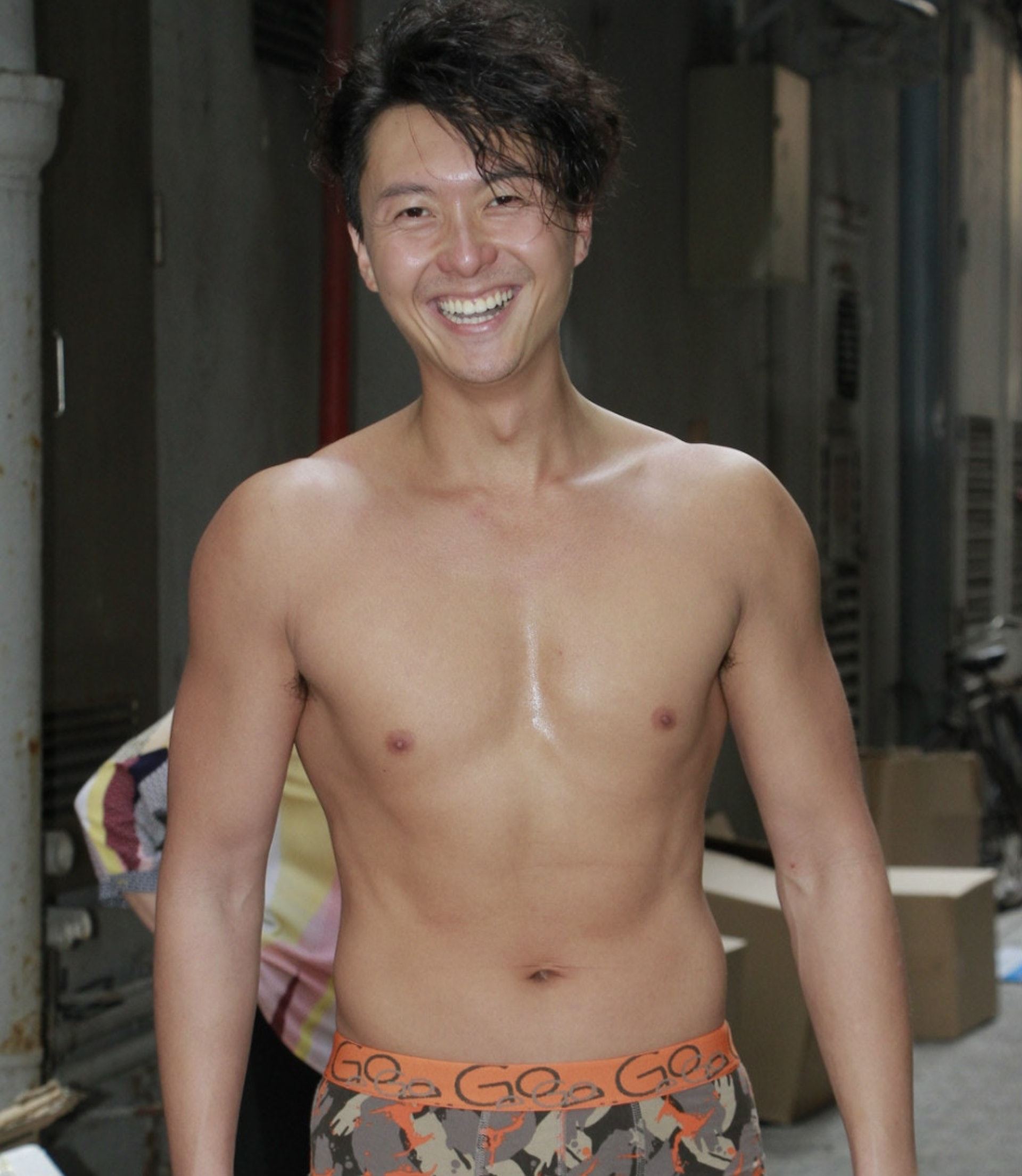 【刑侦日记】连续12套剧「脱衣秀身材」❗️盘点王浩信的12个秀肌肉画面🔥