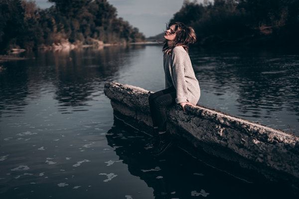 男生偷偷暗恋你的9大表现，脱单的机会到了！