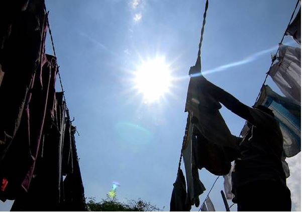 kekal hidrasi ketika cuaca panas ni!