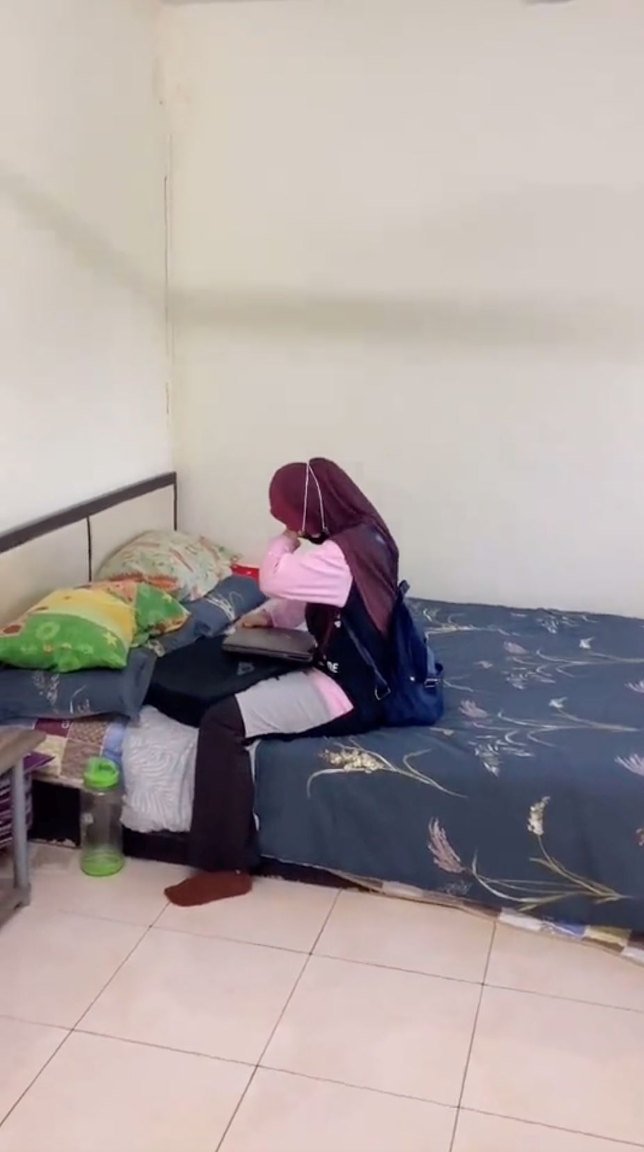 msian guy works three jobs to surprise his wife with a laptop!