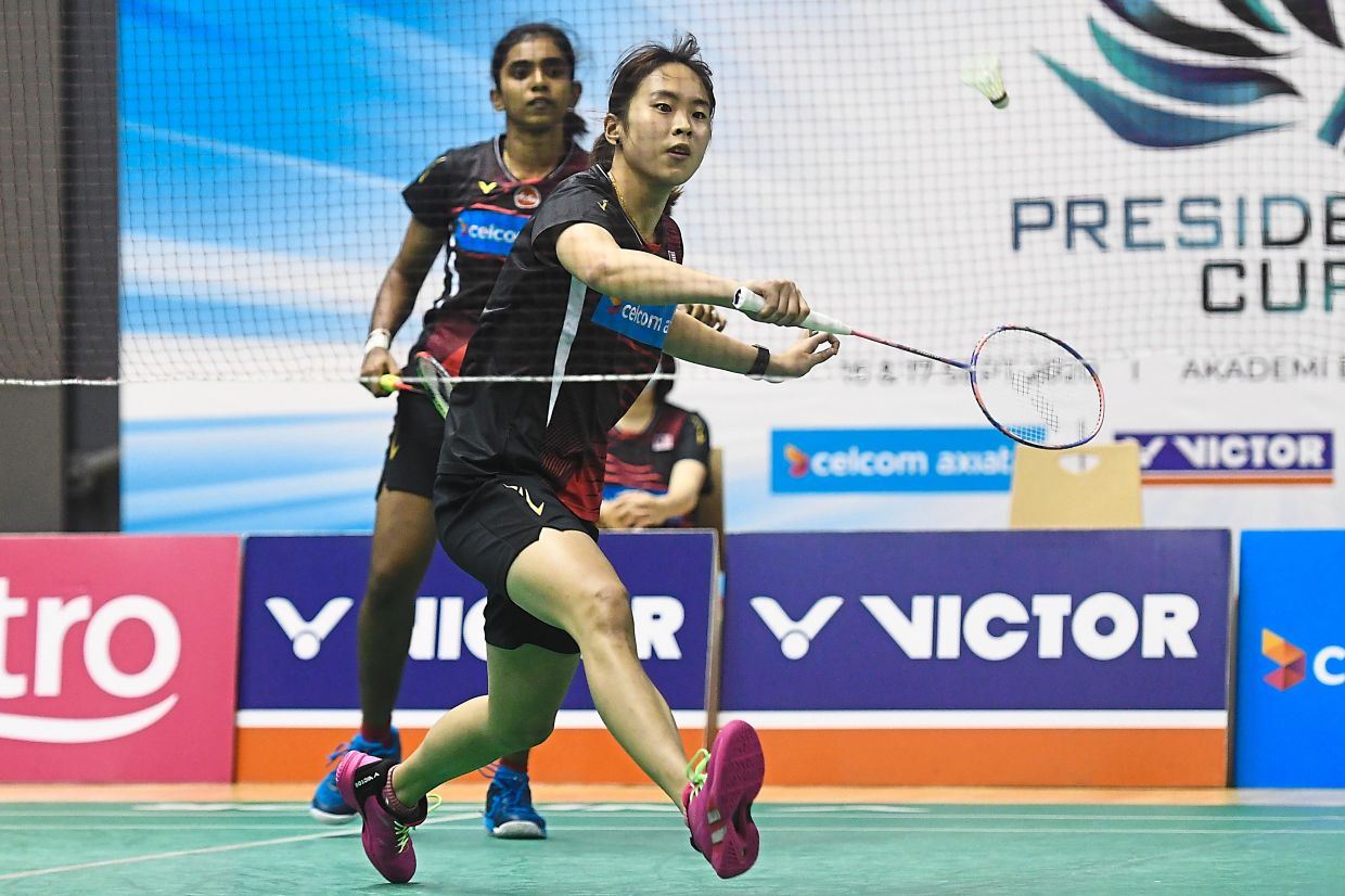 msia’s pearly-thinaah crowned 1st malaysian women’s doubles champions at swiss open