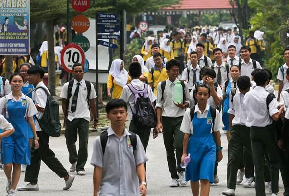 “cancel school holidays”: parents want students to “catch up”