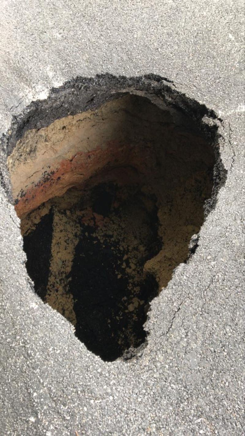 sinkhole causes traffic jam in kl