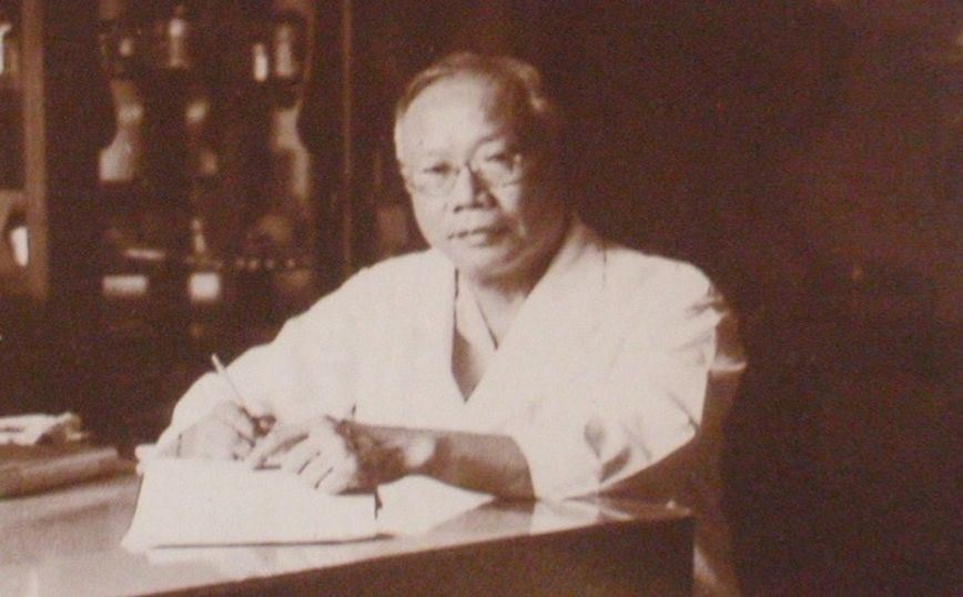 google doodle honours malaysian doctor who created n95 mask precursor