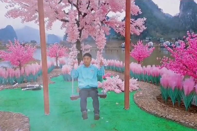 man spent rm63k to build a “lovers island” for his ex but still got rejected