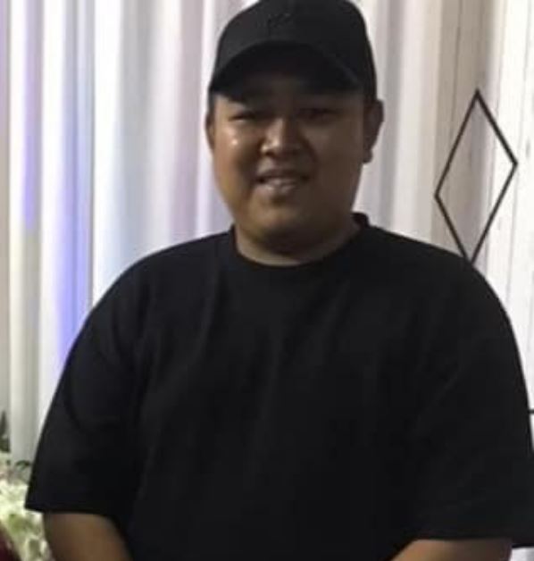 malaysian guy locked up by smartphone buyer for 5 days in melaka