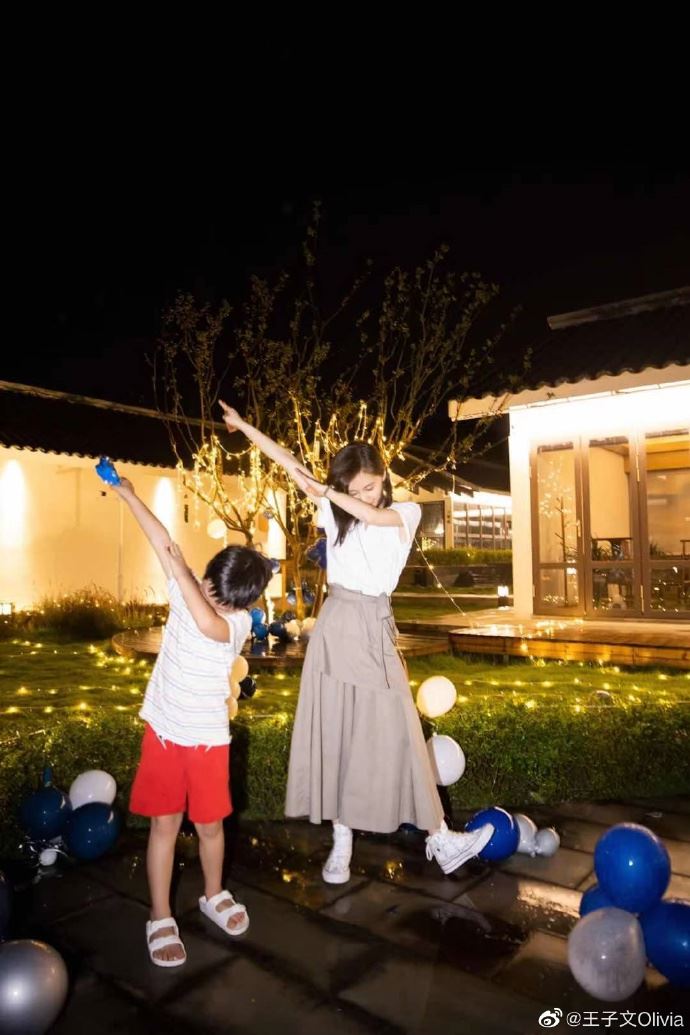 王子文承认有孩子❗️发文晒和子合照