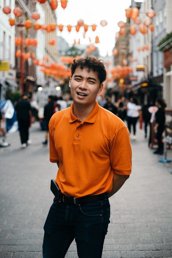 🔥uncle roger转型❓❗️脱下橙色polo tee化身酷帅boy