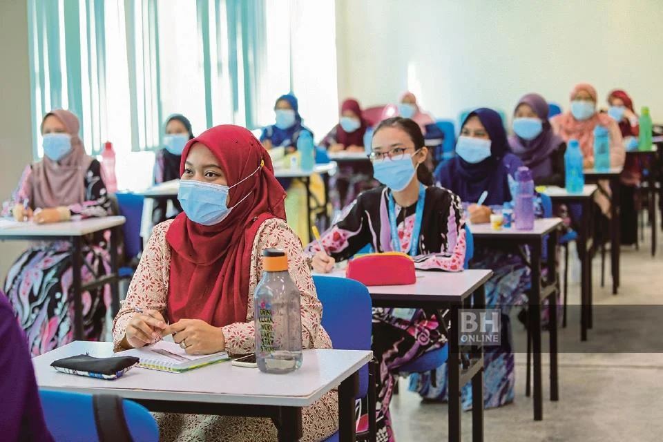 sabar, ada sebab pihak universiti tak benarkan pelajar bebas keluar