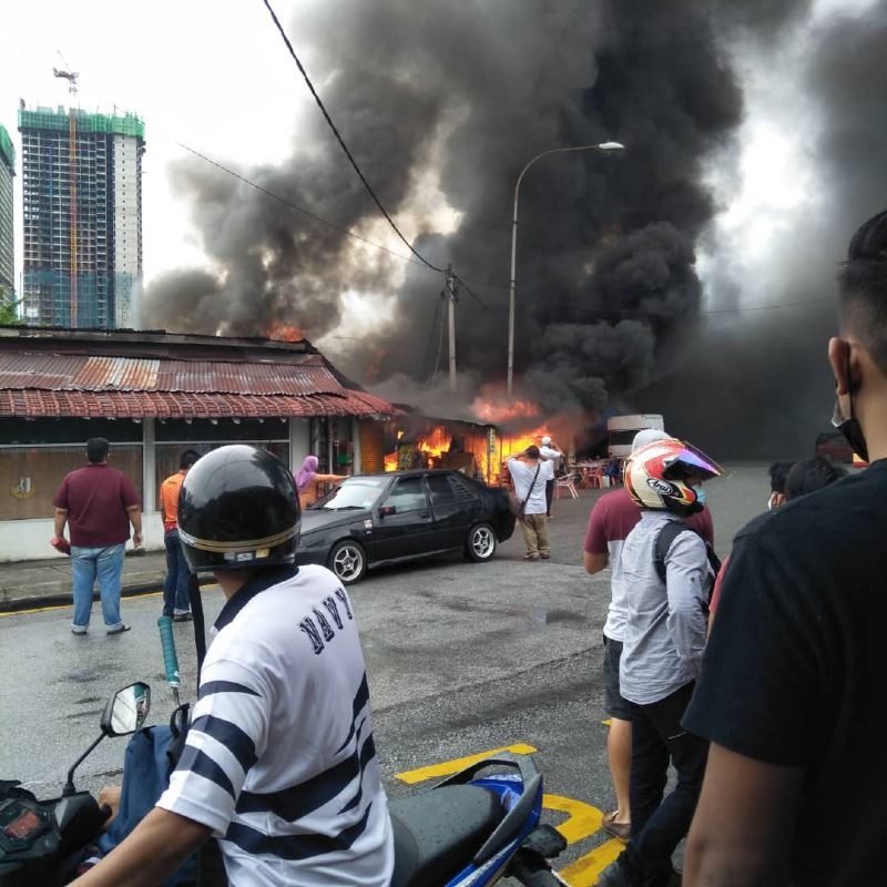 over 40 stalls destroyed in yesterday’s pasar dato keramat fire