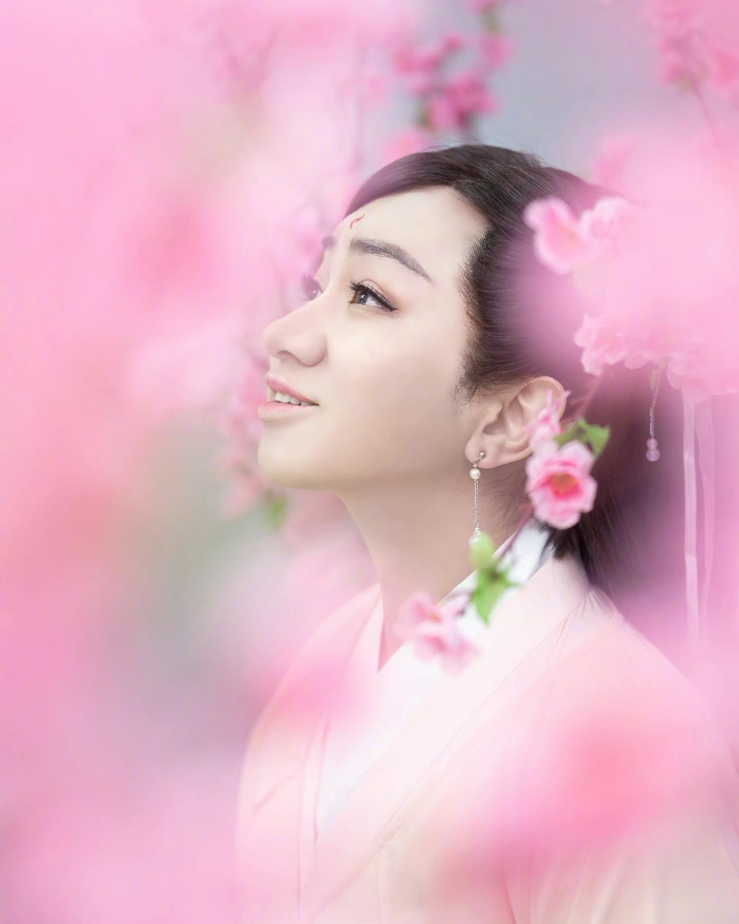 😍王祖蓝「神还原」迪丽热巴❗️网友赞：四海八荒绝色美女