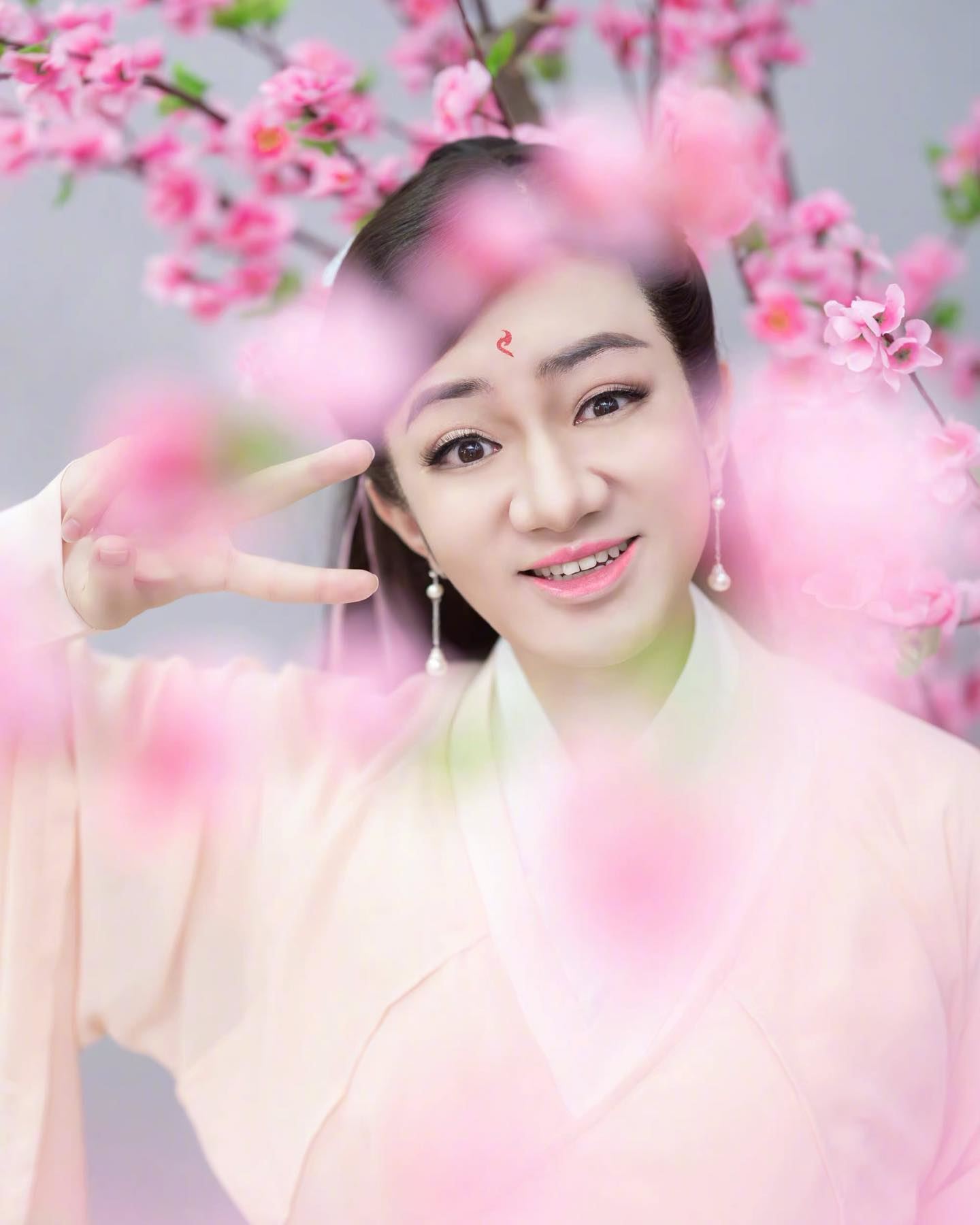 😍王祖蓝「神还原」迪丽热巴❗️网友赞：四海八荒绝色美女