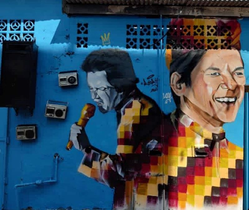legendary singer, sudirman featured among 33 pahang icons on mural in kuantan!