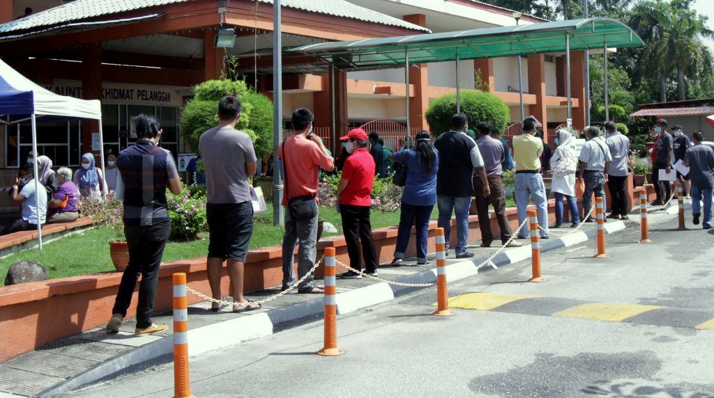 pdrm is offering a 50% discount on summons by using their new app