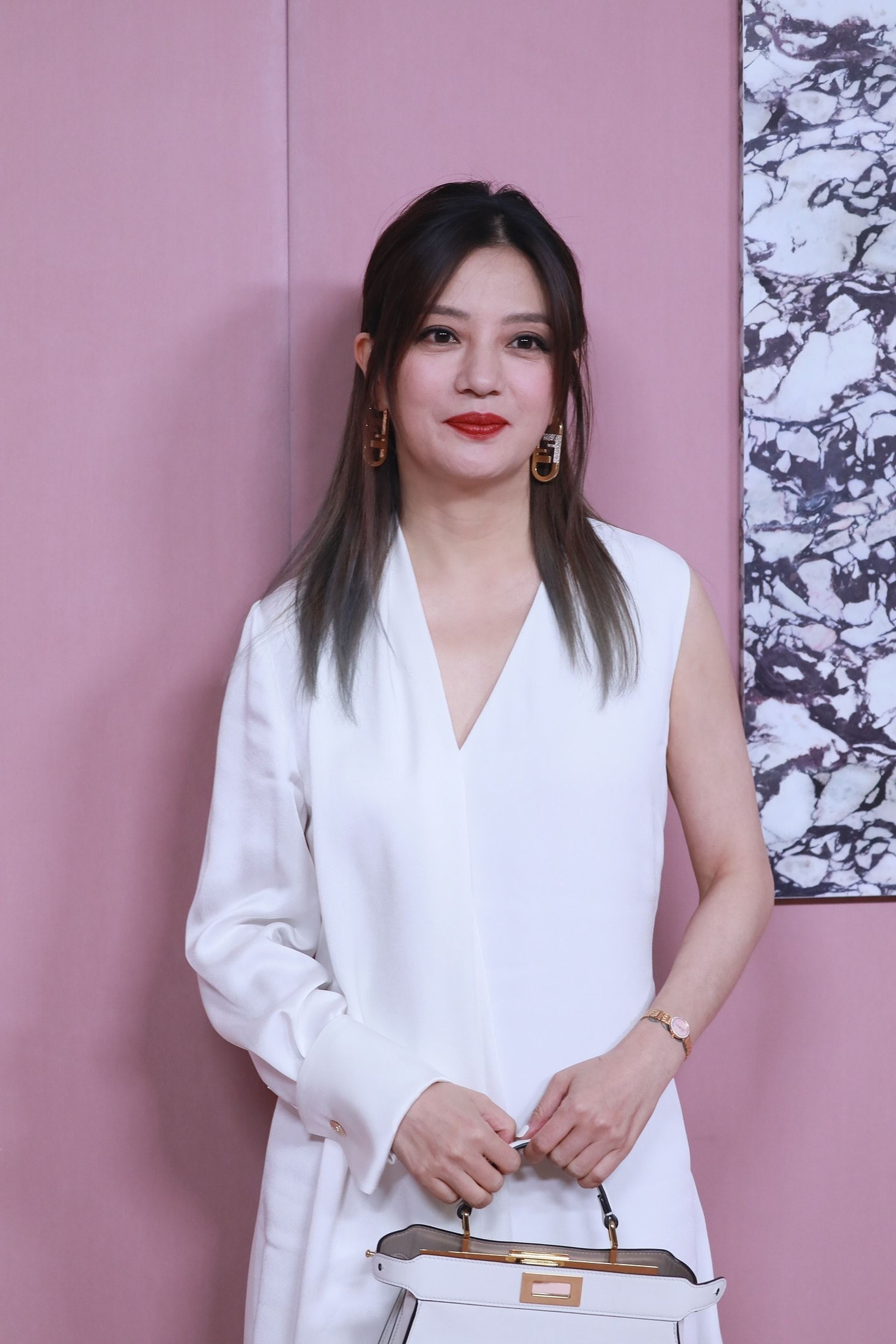 💔网传「一线女明星」已离婚❗️网友：这三位女星最有可疑