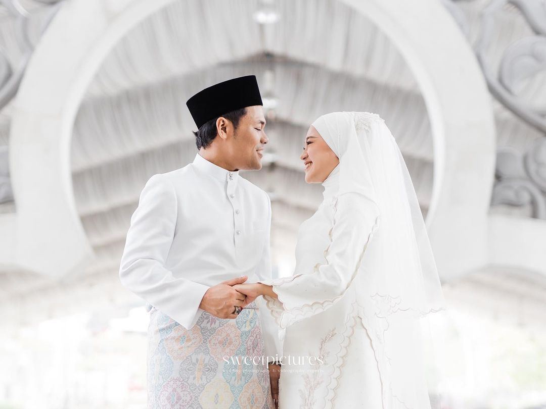 tahniah! dengan sekali lafaz, syamel dan ernie zakri sah bergelar suami isteri