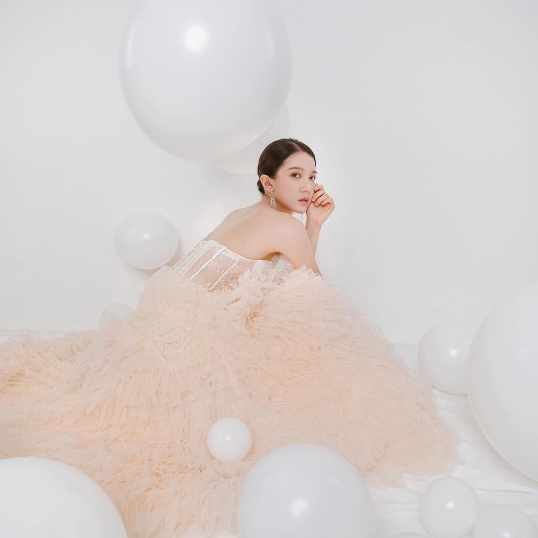 杨紫琼牵线❗️serene林宣妤到香港继续发展❗️签李嘉诚幼子公司