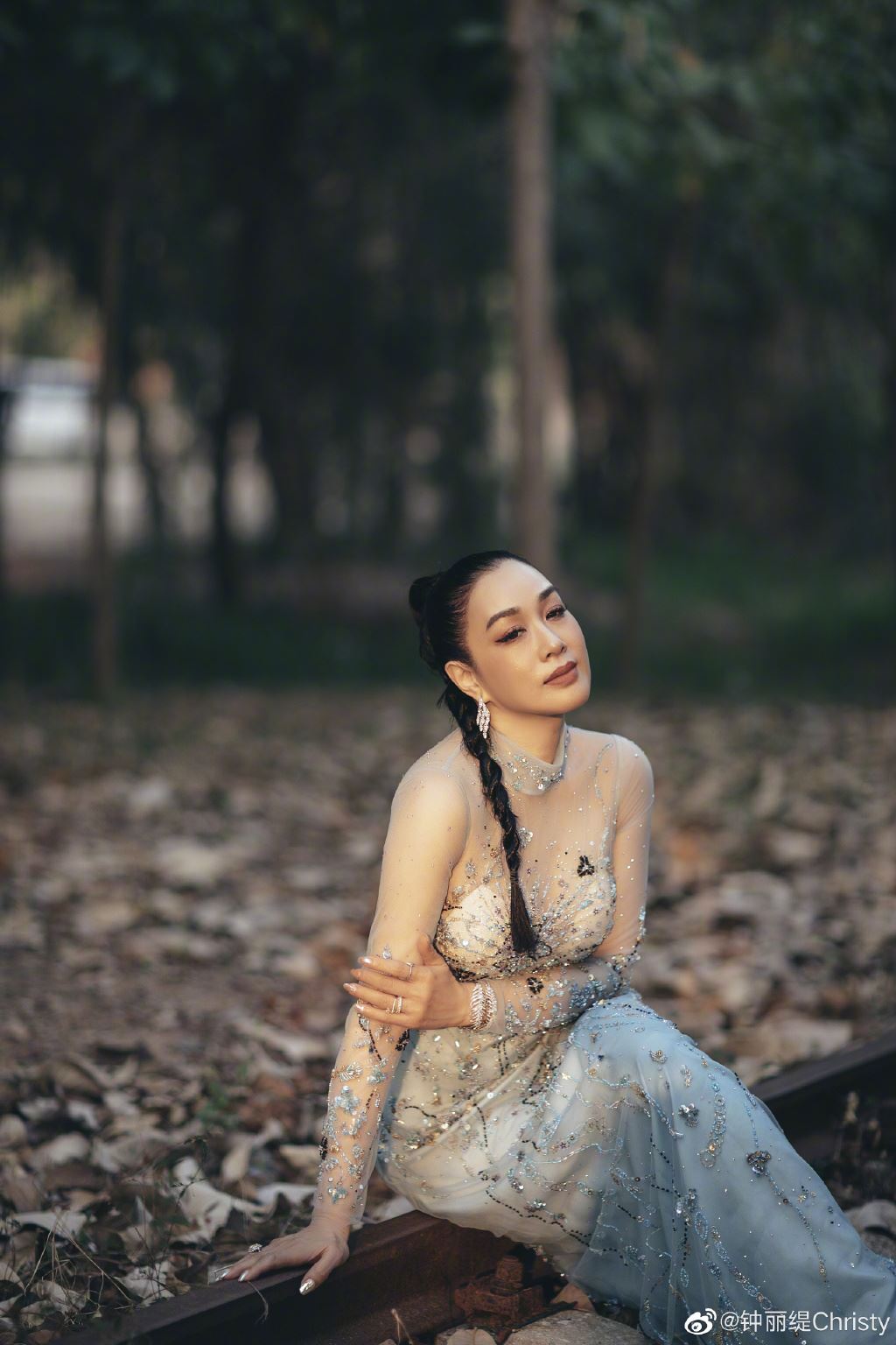 💍结婚5周年重游相识地方❤️钟丽缇：希望我们更加甜蜜【多图】