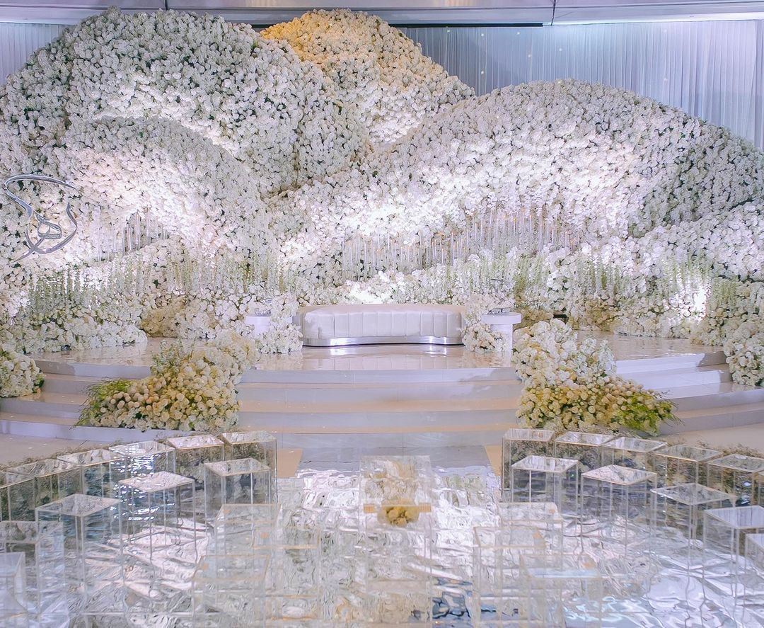 gunung pertemuan adam dan hawa, jabal rahmah jadi sumber inspirasi bagi pelamin neelofa & pu riz!