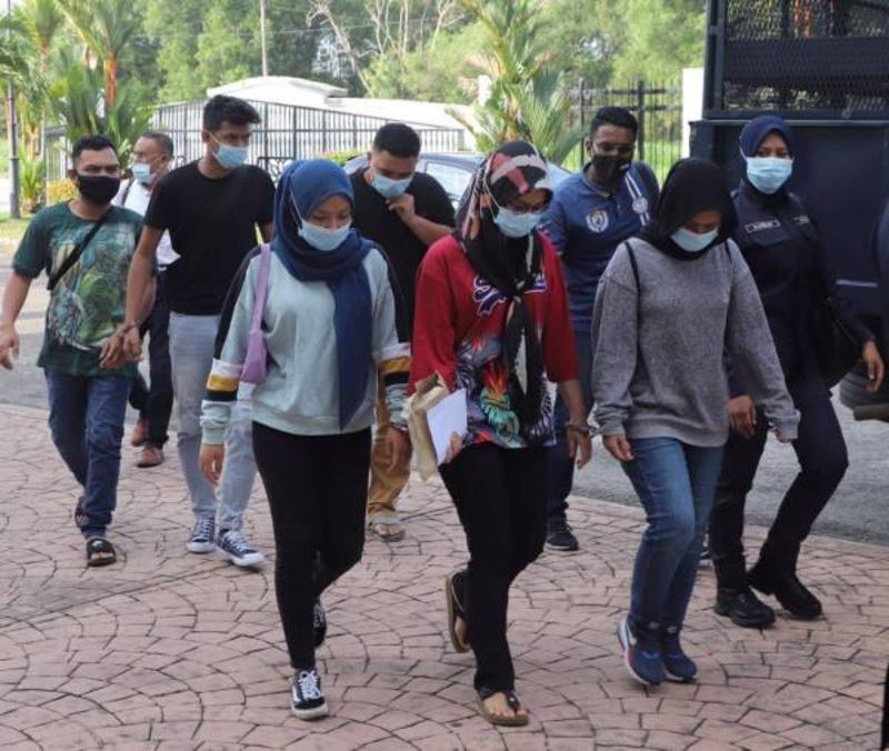 6 factory workers in penang charged for using fake mc, 3 jailed for 5 days