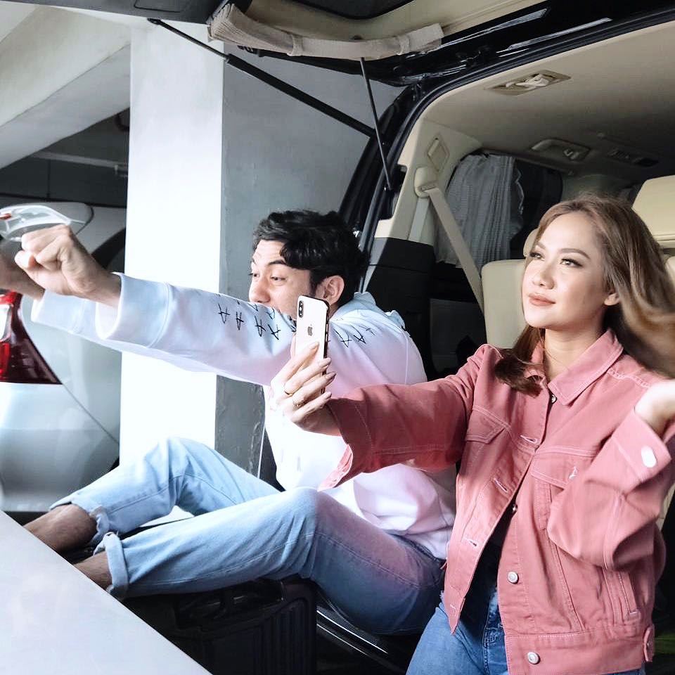 setelah dijodohkan dengan ariel, video bcl dengan reza rahadian pula yang viral?