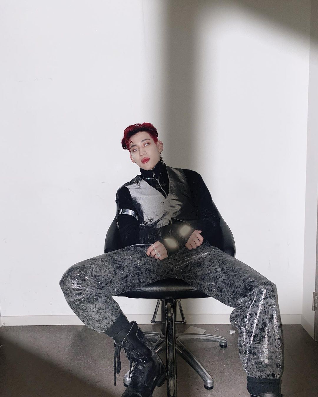 baru buka akaun media sosial, bambam got7 peroleh sejuta pengikut dalam sehari!