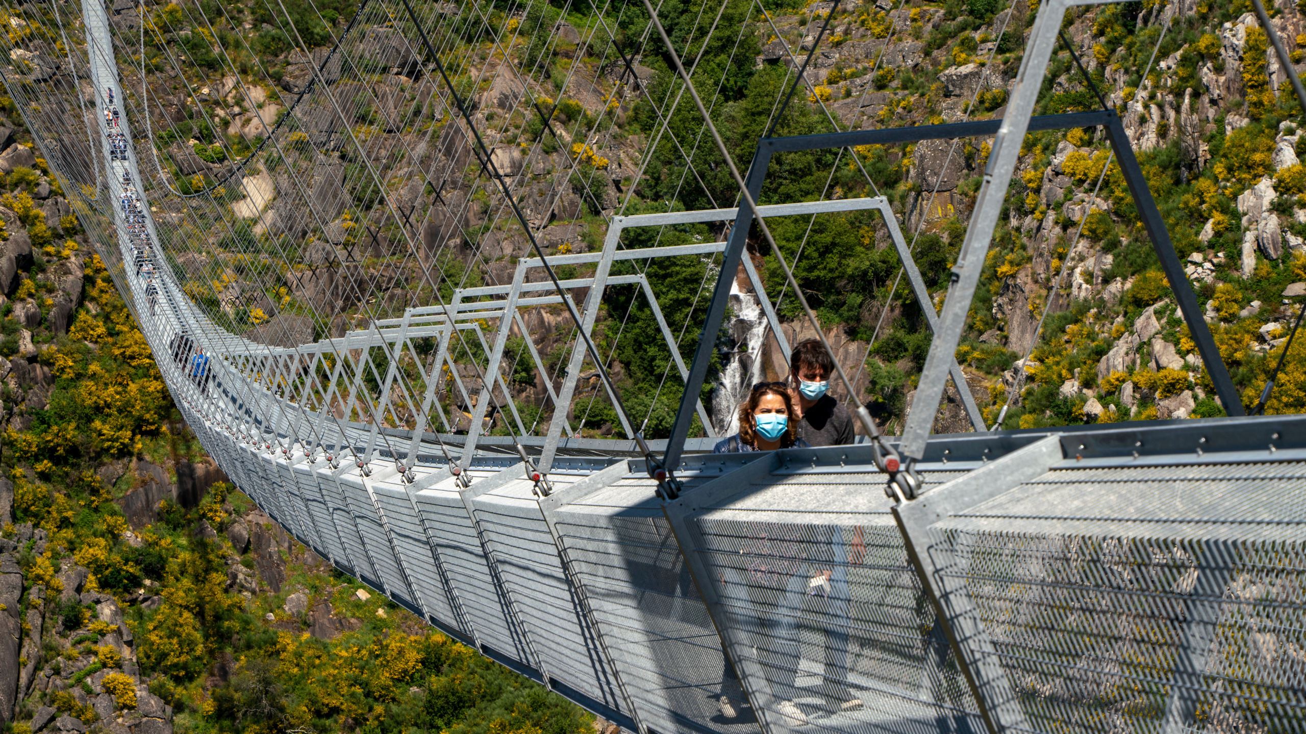 jambatan gantung terpanjang di dunia mula dibuka di portugal