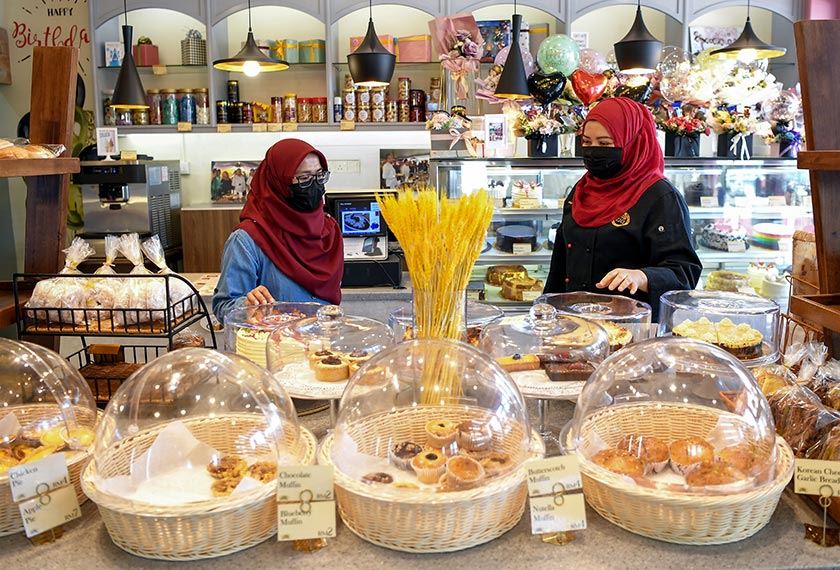 google malaysia and astro awani join forces to help micro sme’s thrive in the digital sphere