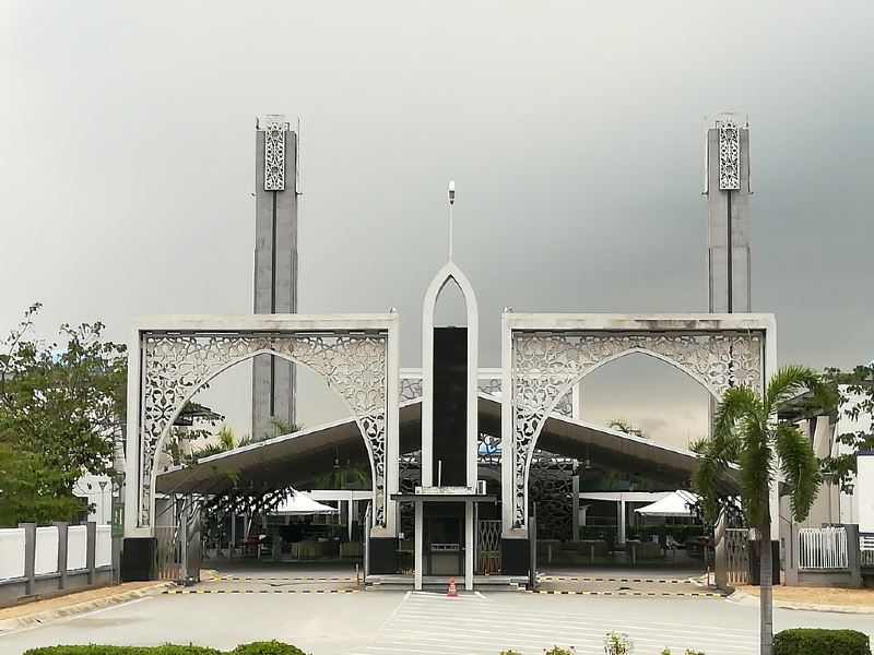 10 most amazing mosques in selangor you can visit!