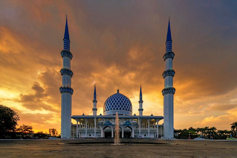 10 most amazing mosques in selangor you can visit!