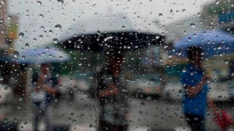 brace yourself for cloudy and rainy weather this raya week
