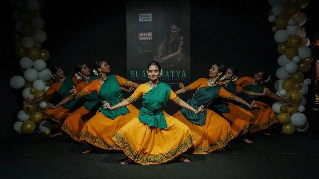 indian classical dancers make history!