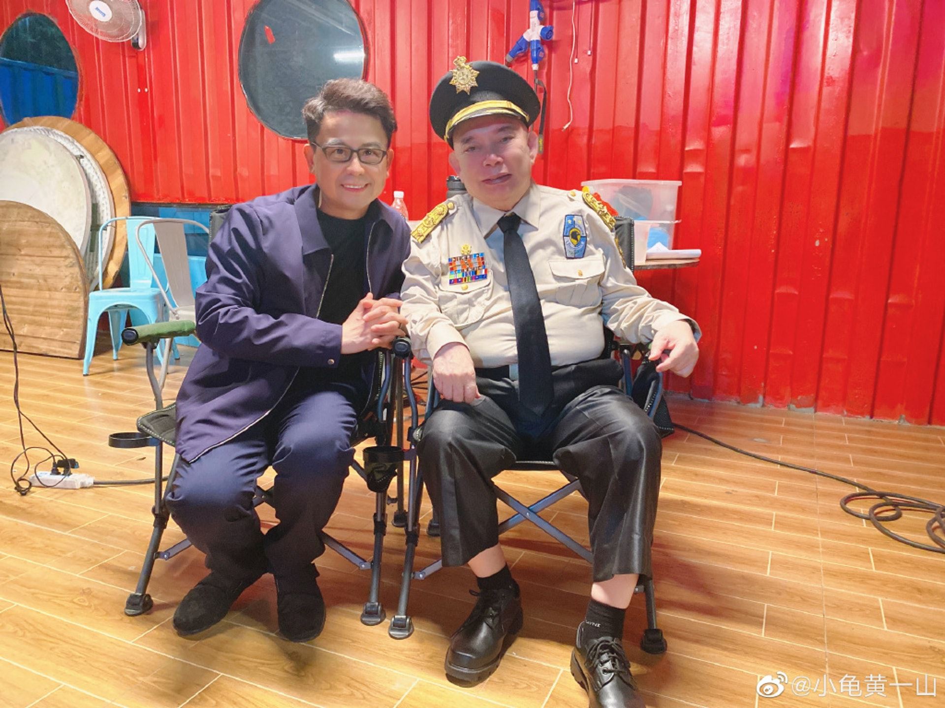 新版《逃学威龙》开拍❗️周星驰昔日拍档再聚啦🔥