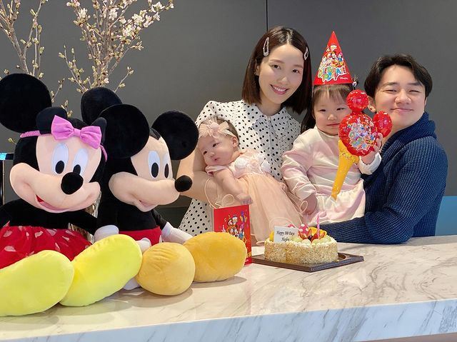 王祖蓝晒女儿近照❗️问「像谁呀？」😂