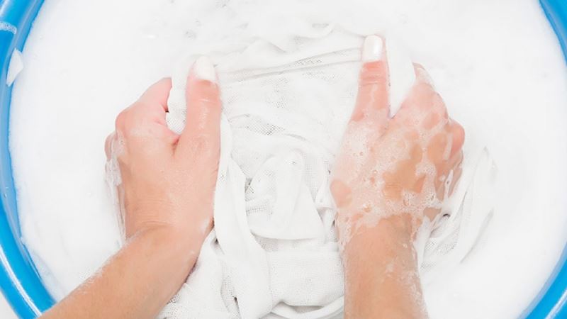 three reasons why you should sort your laundry before washing them!