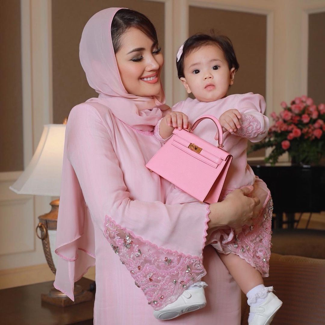 rezeki si cilik fatima mencurah, fazura teliti sebelum terima tawaran kerja untuk anak