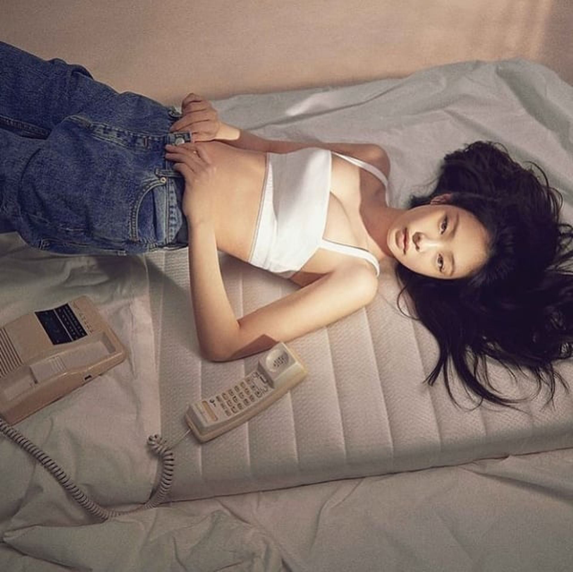 【多图】jennie新广告大晒好身材❗️好健康美惹人羡慕啊🔥