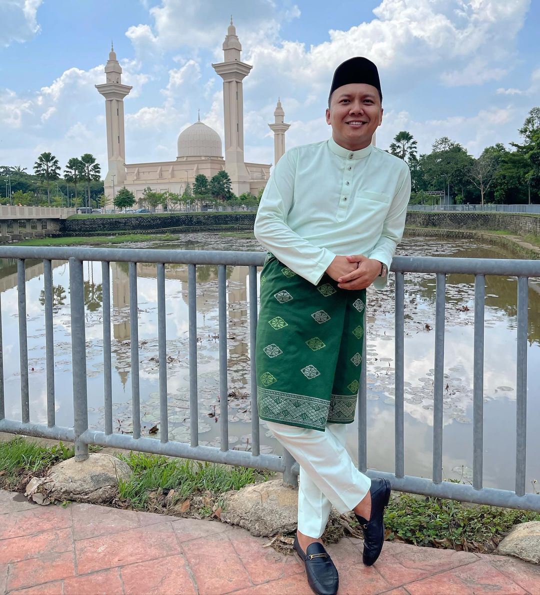 sepi & sayu, radin sebak sambut aidilfitri tanpa ibu tersayang