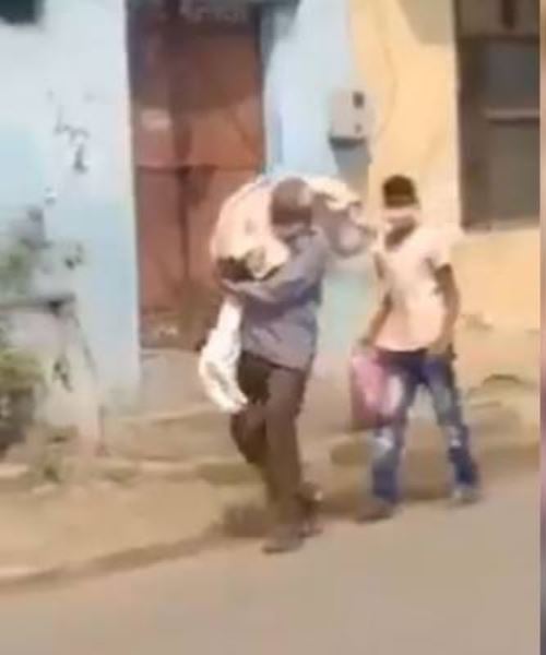 covid-19: bapa dukung mayat anak kerana gagal beroleh khidmat ambulans