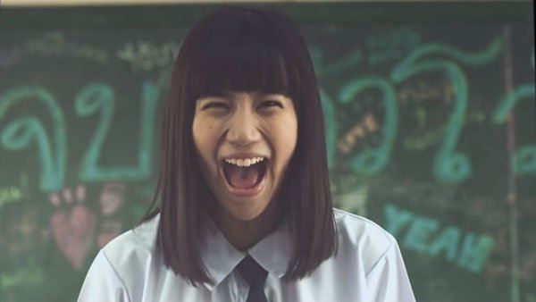 《禁忌女孩》娜诺「笑声循环2小时」影片❗️网友:当闹钟铃声肯定会醒🔥