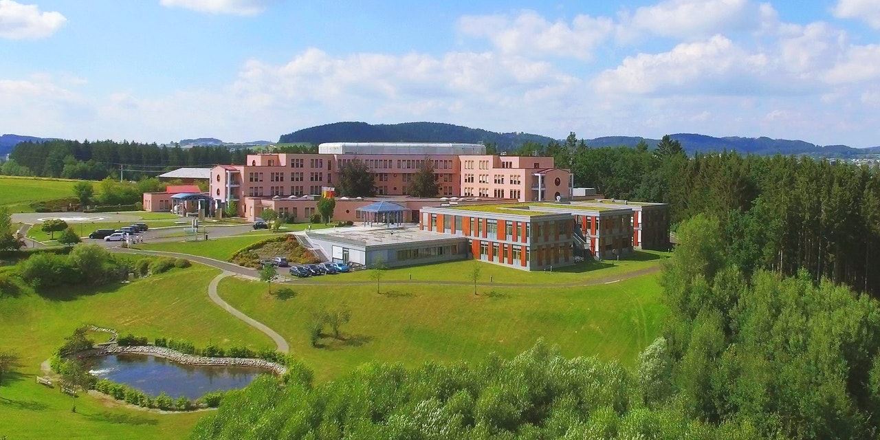 operation gone wrong: hospital amputated man’s wrong leg in “tragic mistake” 