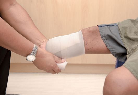 operation gone wrong: hospital amputated man’s wrong leg in “tragic mistake” 