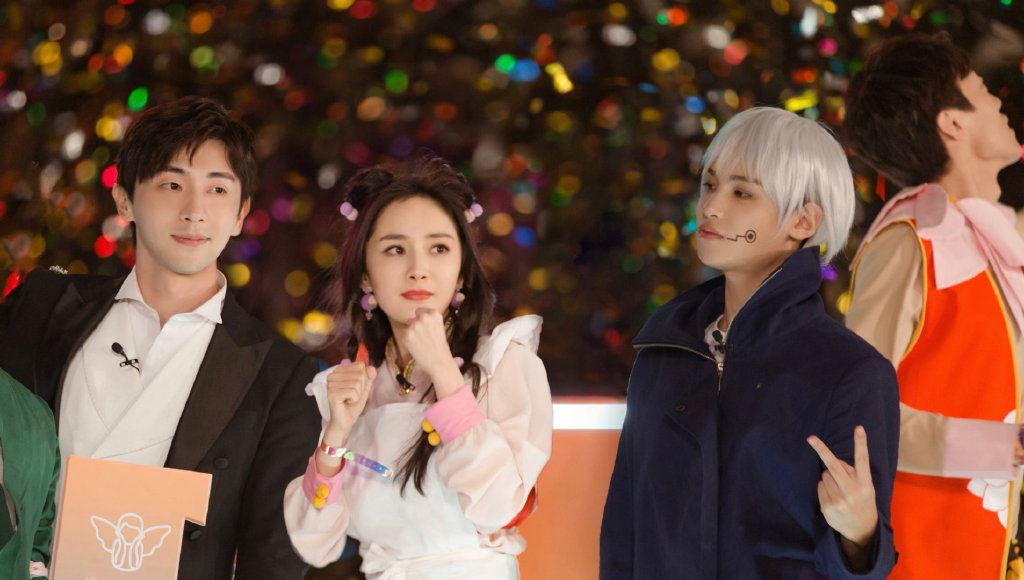 《密室大逃脱》邓伦和杨幂跪地走密室❗️猛重复：我真的不行🔥让人笑爆肚